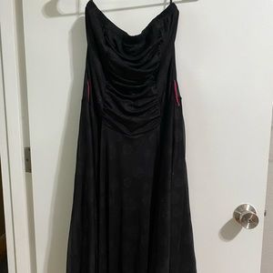 Cute little black dress